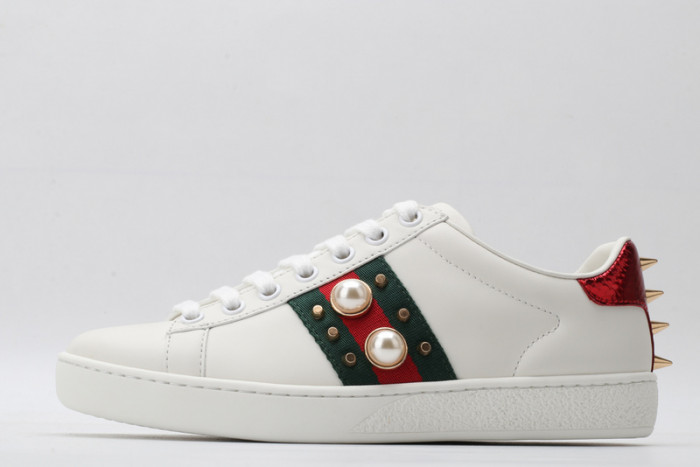 G*u*i sneaker g1000036