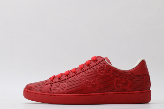 G*u*i sneaker g1000021