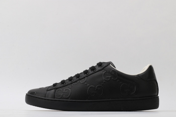 G*u*i sneaker g1000022